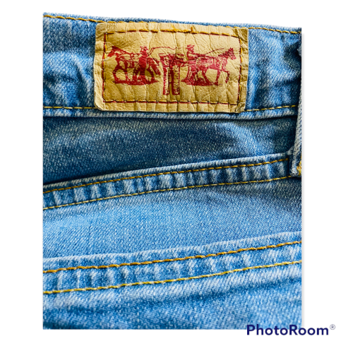 Levi jeans Size: 36