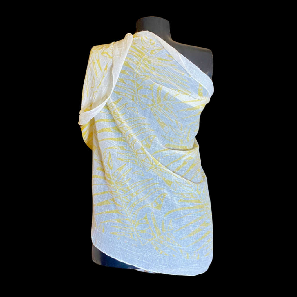 White/yellow scarf