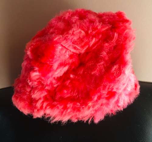 Vintage Pink Faux Fur Hat Size: S