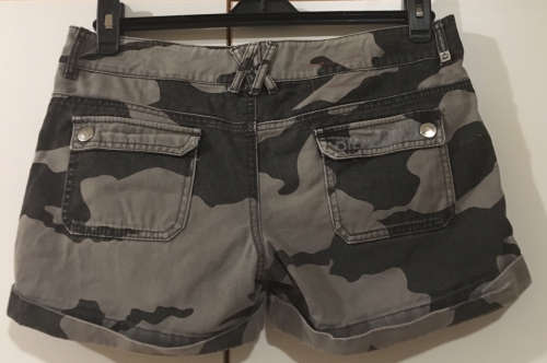 Billabong Camouflage Grey & Charcoal Shorts Size: 12
