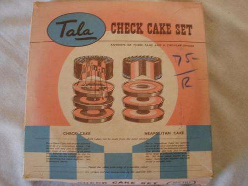 TALA CHECK CAKE SET, BOXED (NEVER BEEN USED)
