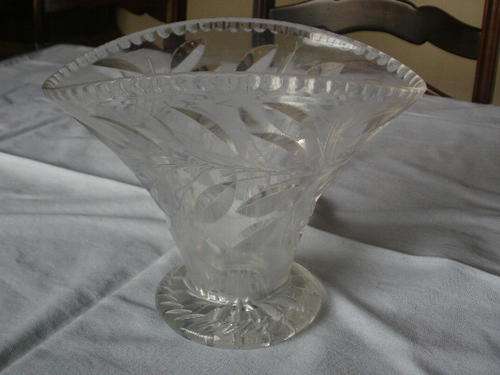 HAND CUT CRYSTAL VASE
