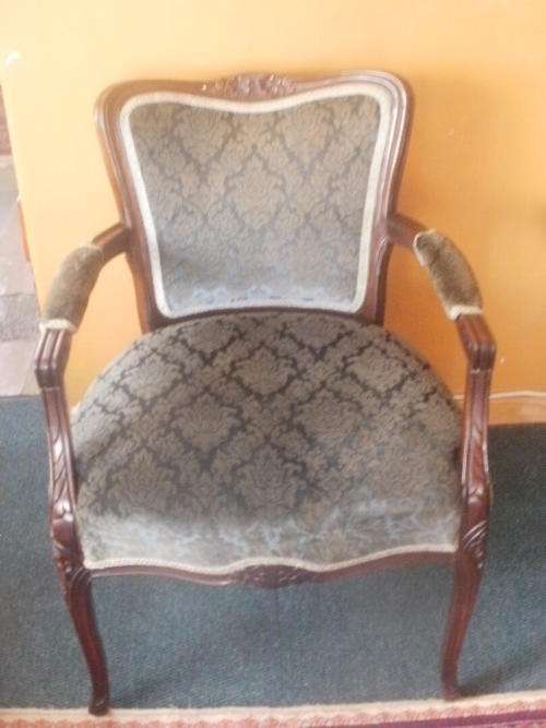VICTORIAN OCCASIONAL CHAIR WITH BLUE UPHOLSTERY
