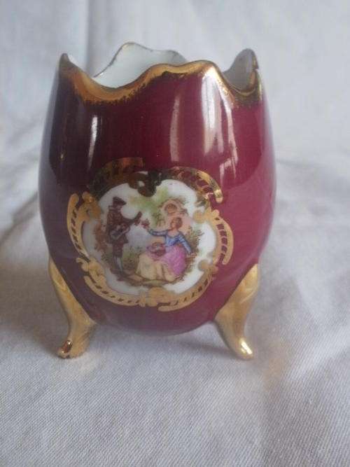 MINIATURE LIMOGES, GOUT DA VILLE EGG
