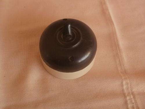 PORCELAIN & BAKELITE LIGHT SWITCH