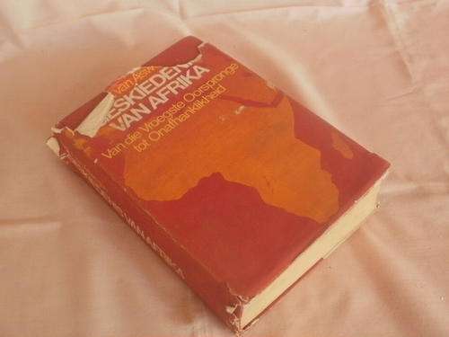 GESKIEDENIS VAN AFRIKA. VAN DIE VROEGSTE OORSPRONGE TOT ONAFHANDLIKHEID DEUR HL VAN ASWEGEN -1980