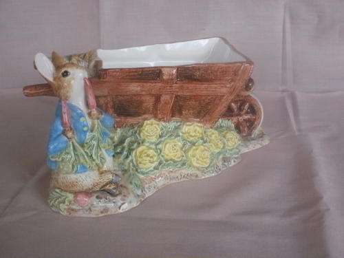 BEATRIX POTTER. FREDERICK WARNE & CO. 1996. PETER RABBIT & WHEEL BURROW
