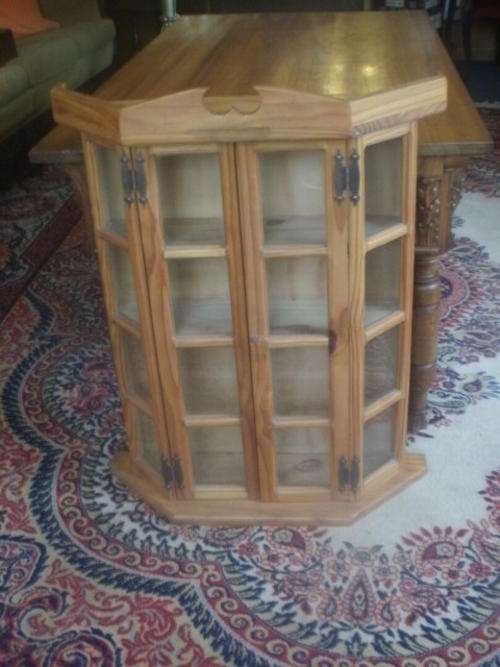 ***special*** PINE WALL  SHOWCASE