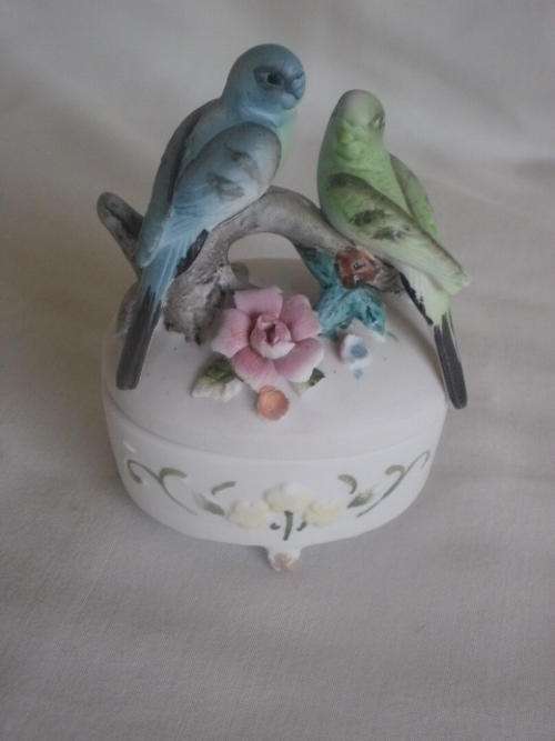 BALBOA TRINKET BOX WITH TWO BIRDS