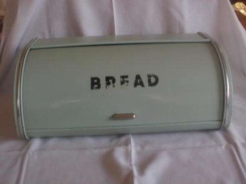 LOVELY GREEN BREAD TIN