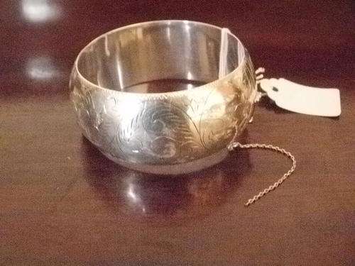 STERLING 925 SILVER HINGE BANGLE