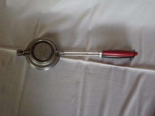 JAFFLE PRESSURE TOASTER WITH WOODEN HANDLES