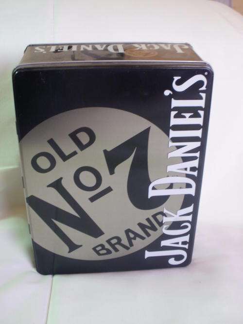 JACK DANIELS TIN, OLD NO 7