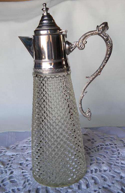 STUNNING GLASS & SILVER PLATED WATER JUG
