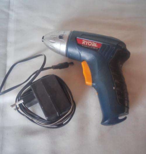 RYOBI SCREWDRIVER