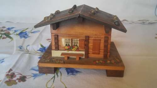 SWISS HOUSE MUSICAL JEWELRY BOX