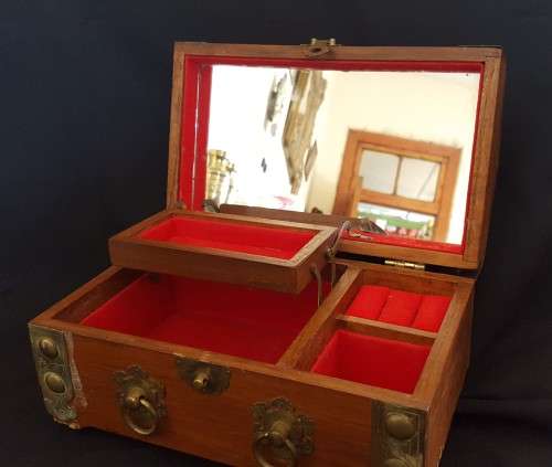 WOODEN & BRASS JEWELRY BOX