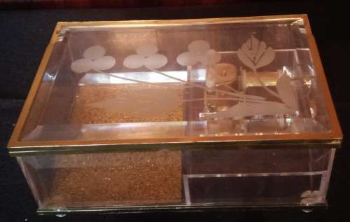 VINTAGE PERSPEX MUSICAL JEWELRY BOX
