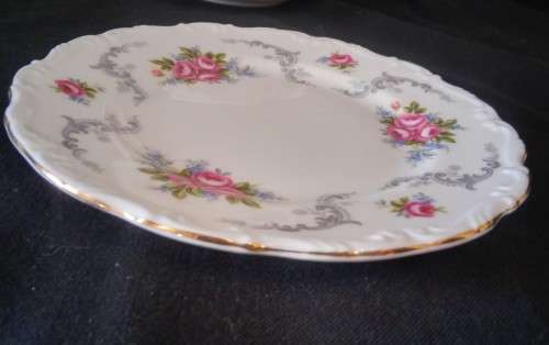 ROYAL ALBERT "TRANQUILLITY" TRIO (B)