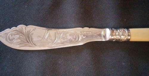 BONE HANDLE ORNATE SERVING KNIFE