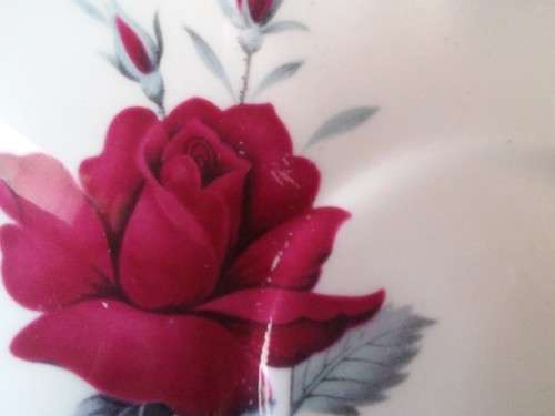 ROYAL ALBERT "SWEET ROMANCE" TRIO (A)