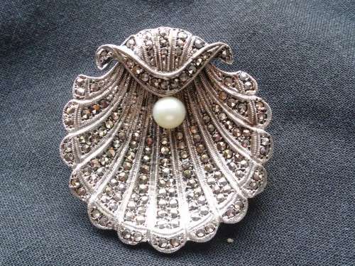 SILVER MARCASITE BROOCH