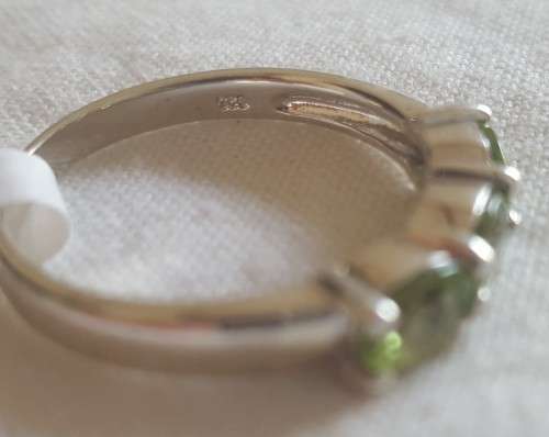 925 SILVER PERIDOT RING