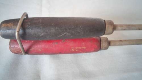 VINTAGE JAFFLE MAKER WITH WOODEN HANDLES