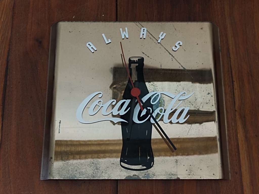 Vintage Coca Cola Quartz wall clock