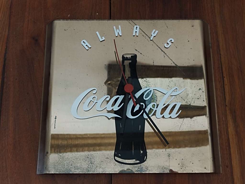 Vintage Coca Cola Quartz wall clock