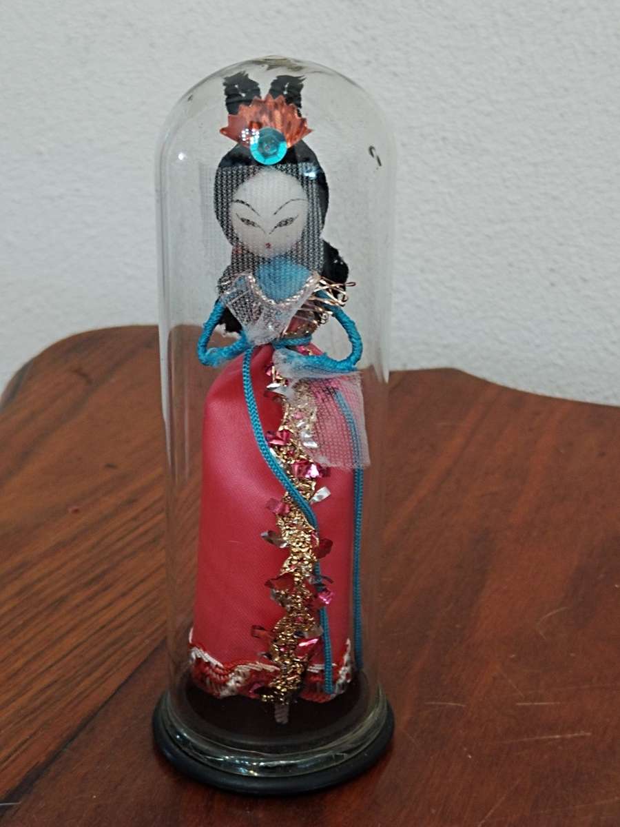 Vintage Folk Art Doll: Japanese.