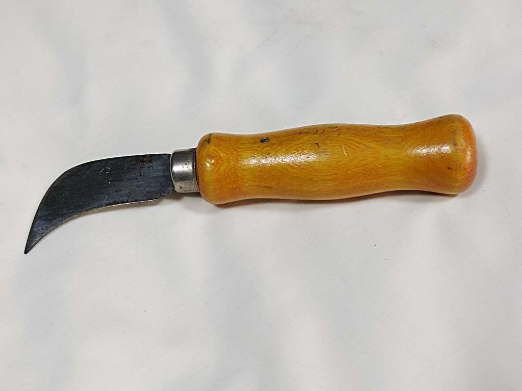 Super Hydex steel, Made in U.S.A. Pruning Knife Circa 1940