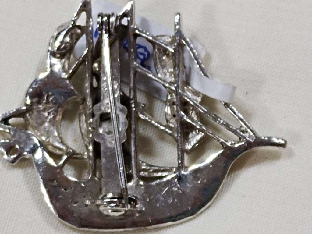 Marcasite paste brooch