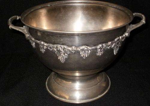 A STUNNING EPNS BOWL STARTING AT R1