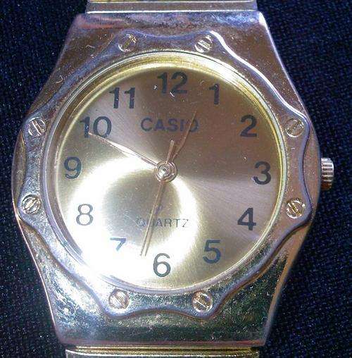 CASIO MEN'S QUARTZ WRIST WATCH