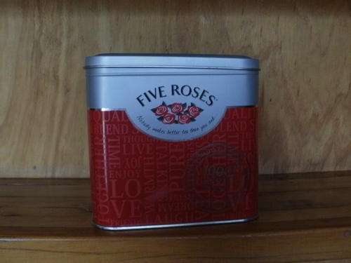 FIVE ROSES TIN = 100 YEARS