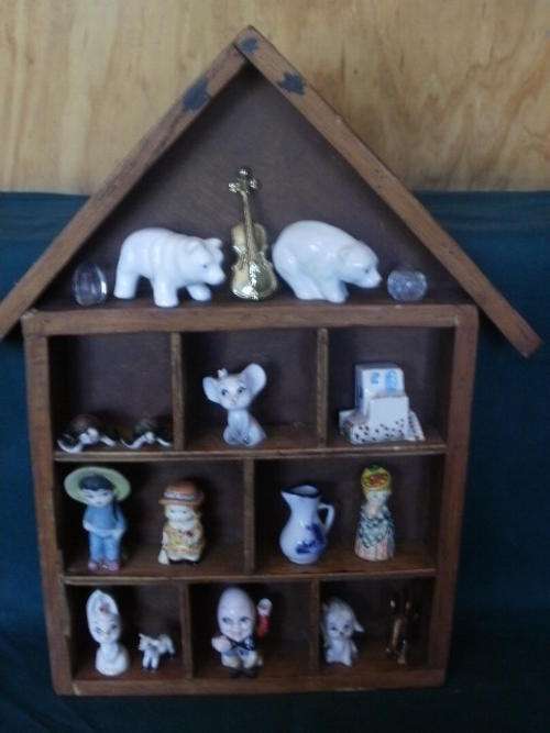 PRINTERS TRAY WITH 18 PRINTERS TRAY ORNAMENTS