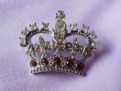 CROWN BROOCH