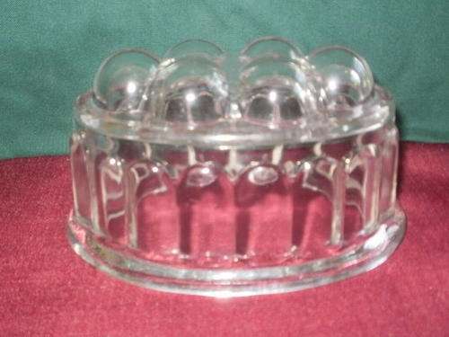 VINTAGE JELLY MOULD