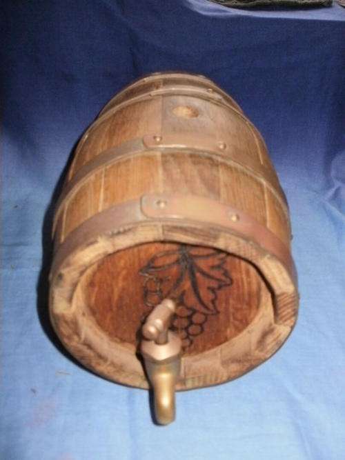 SMALL WINE BARREL