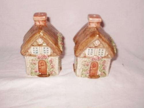 SALT & PEPPER HOUSES