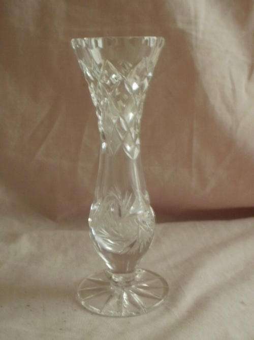 CRYSTAL BUD VASE