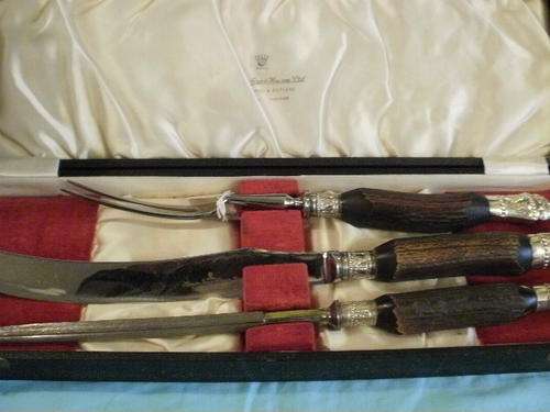 ***WEEKEND SPECIAL***HARRISON BROS & HOUSON LTD BOXED CARVERY SET