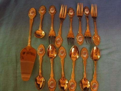 ****WEEKEND SPECIAL*****A 14 PIECE OF EETRITE 24 CARAT GOLD PLATED SET