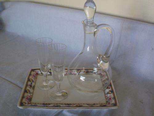 SMALL SHERRY DECANTER WITH GLASSES FOR YOUR GUEST HOUSE/VISITORS