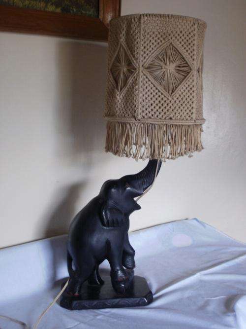 ***stock clearance**** STUNNING ELEPHANT LAMP
