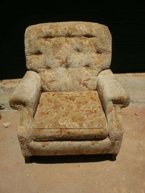 ****SPECIAL****  STUNNING CHAIR IN GOOD CONDITION