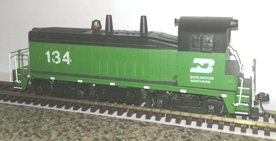 SW Loco and Caboose (DC)