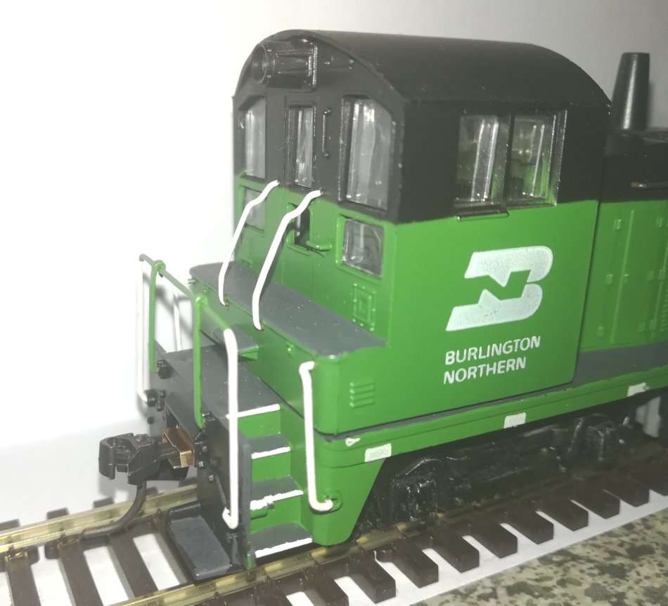 SW Loco and Caboose (DC)