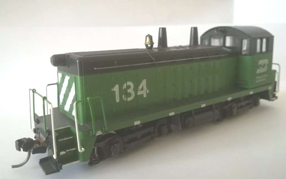 SW Loco and Caboose (DC)